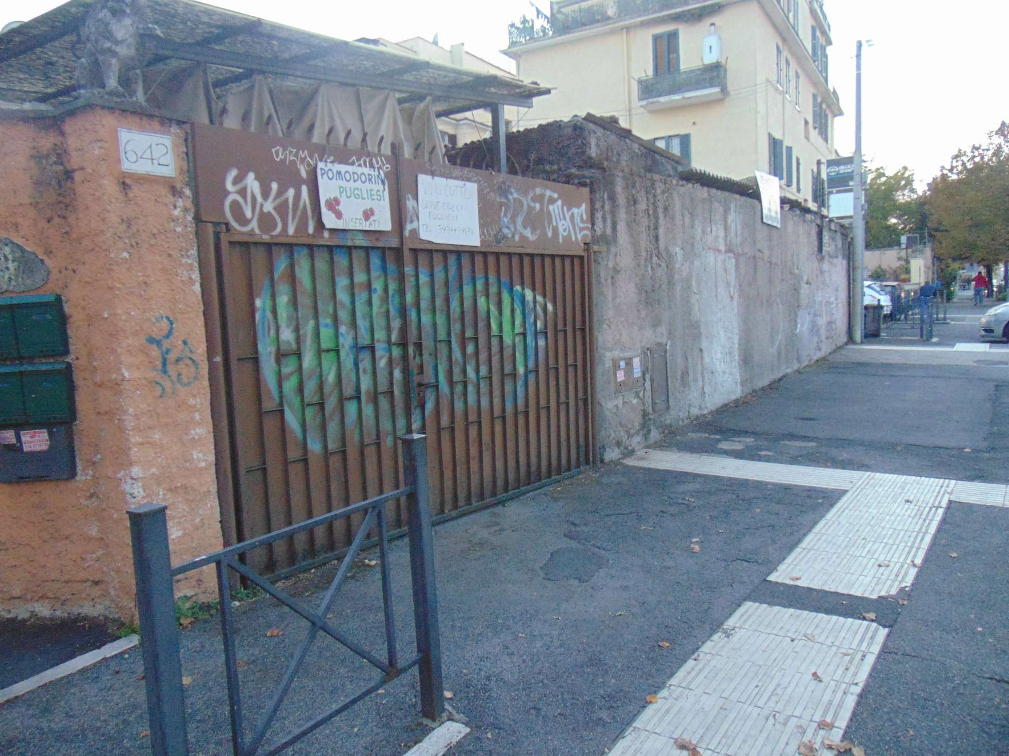 Negozio - Loc.Com. ROMA vendita  PRENESTINO - CENTOCELLE  casilina romana servizi immobiliari