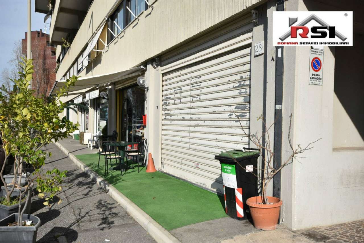 Negozio - Loc.Com. ROMA vendita  ARDEATINO  Viale Londra romana servizi immobiliari