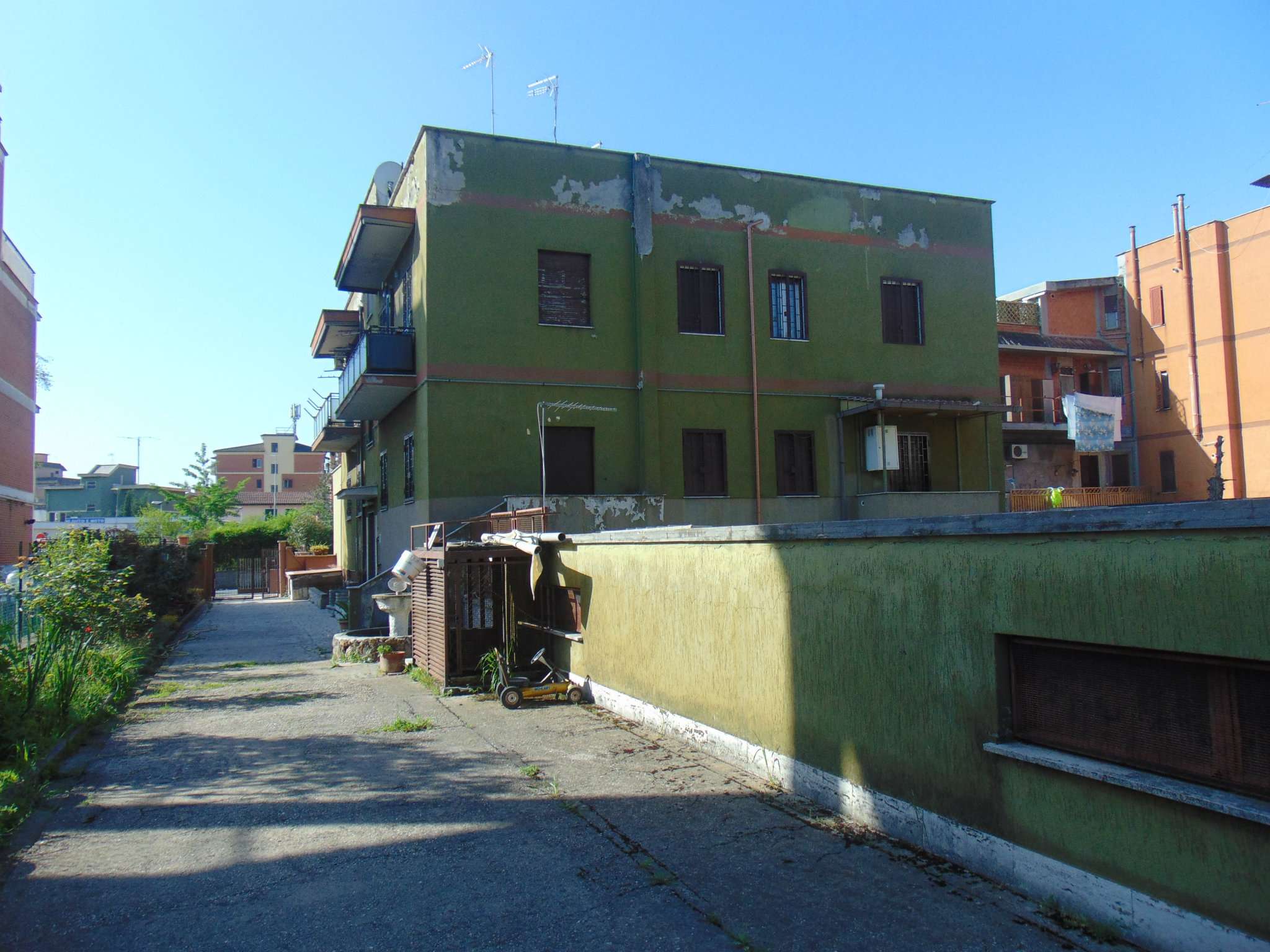 Appartamento ROMA vendita  TORRE MAURA (ZONA DELLA VIII MUN.)  Via dell'usignolo romana servizi immobiliari