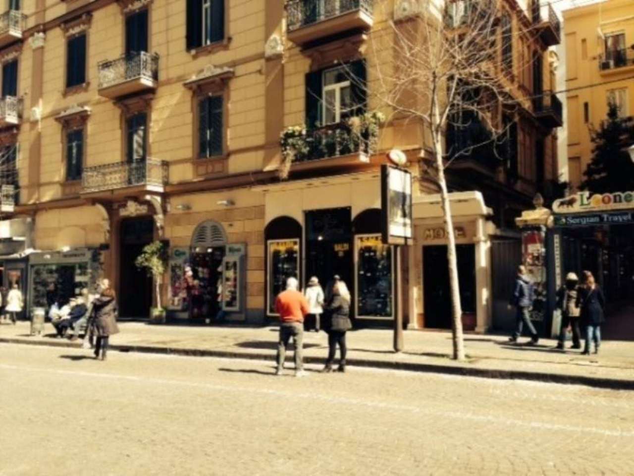 Negozio - Loc.Com. NAPOLI affitto  VOMERO Luca Giordano I.P.N. Immobiliare della Provincia di Napoli Srl