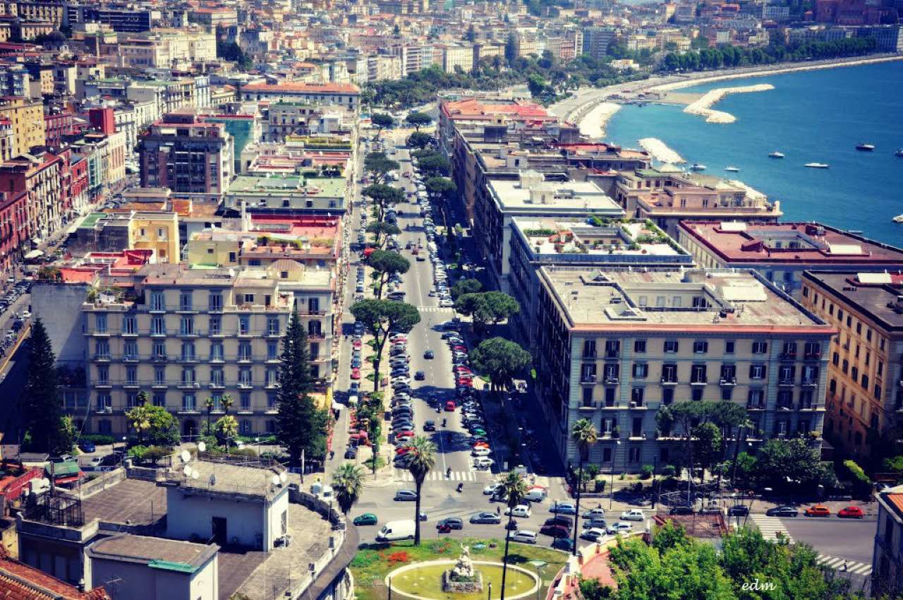 Ufficio - Loc.Com. NAPOLI affitto  CHIAIA gramsci I.P.N. Immobiliare della Provincia di Napoli Srl
