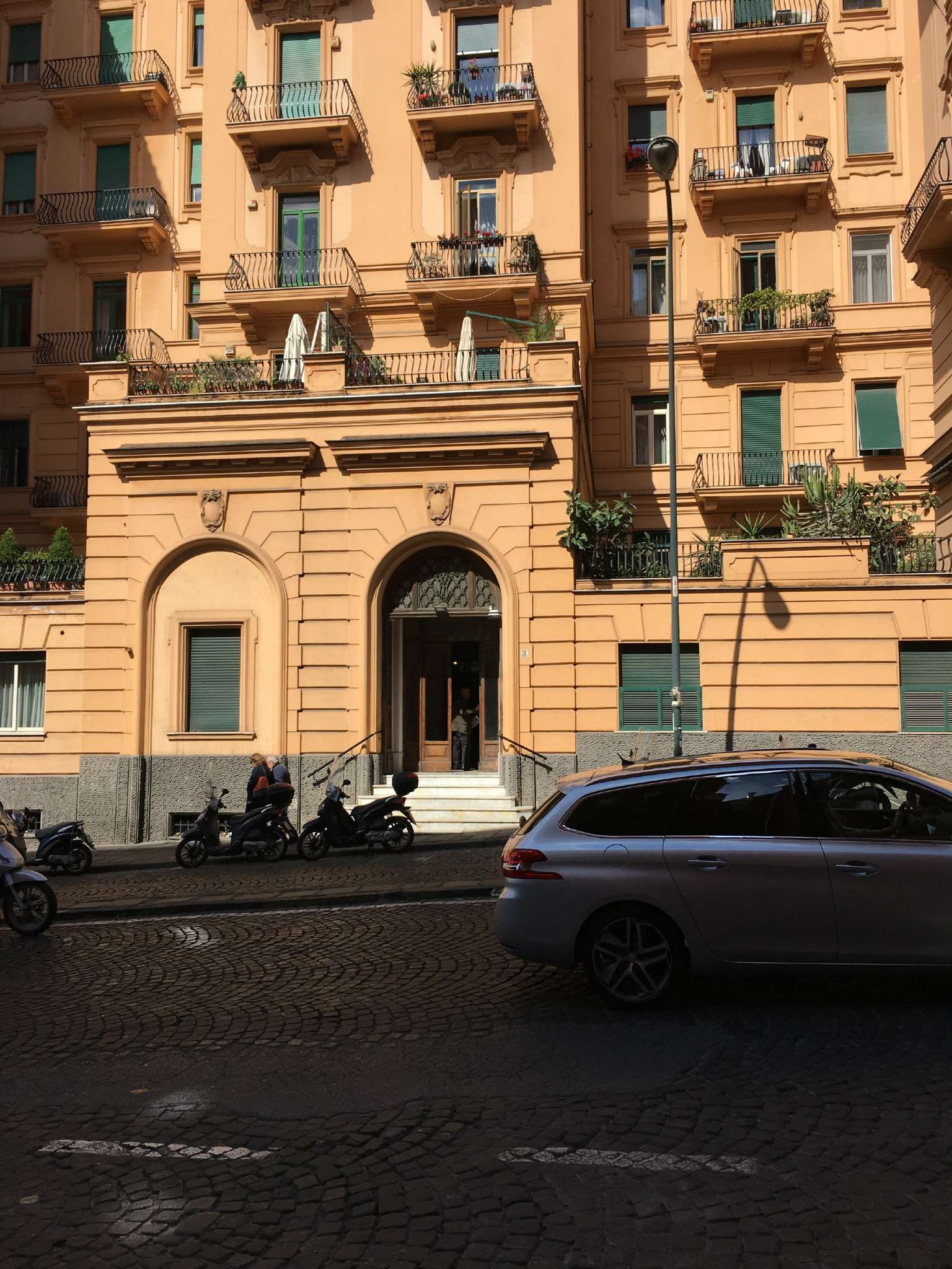 Appartamento NAPOLI vendita  MERGELLINA Piedigrotta I.P.N. Immobiliare della Provincia di Napoli Srl