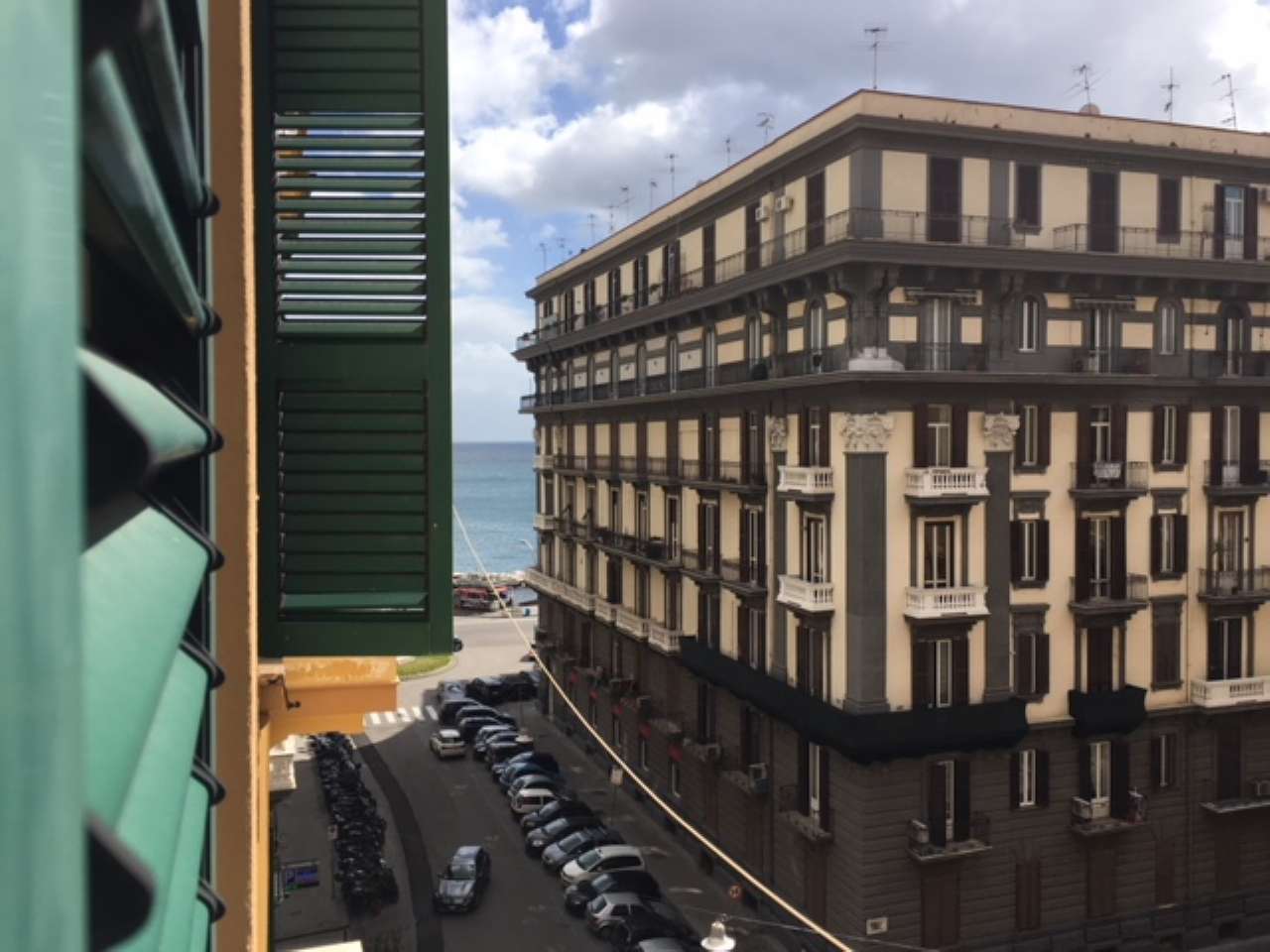 Ufficio - Loc.Com. NAPOLI vendita  CHIAIA Raffaele de Cesare I.P.N. Immobiliare della Provincia di Napoli Srl