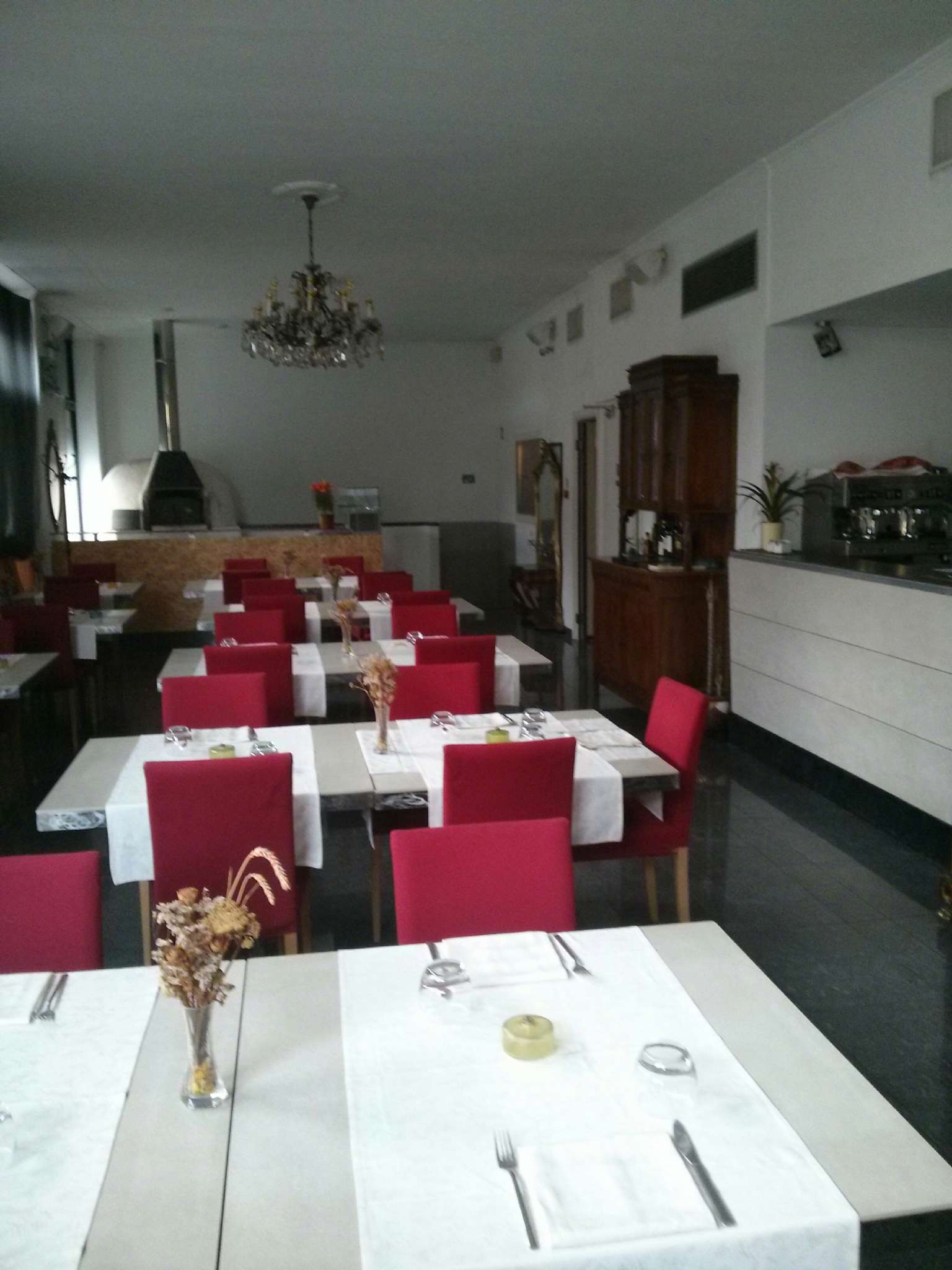 Negozio - Loc.Com. MILANO vendita  SOLARI  ConsulenteImmobiliare
