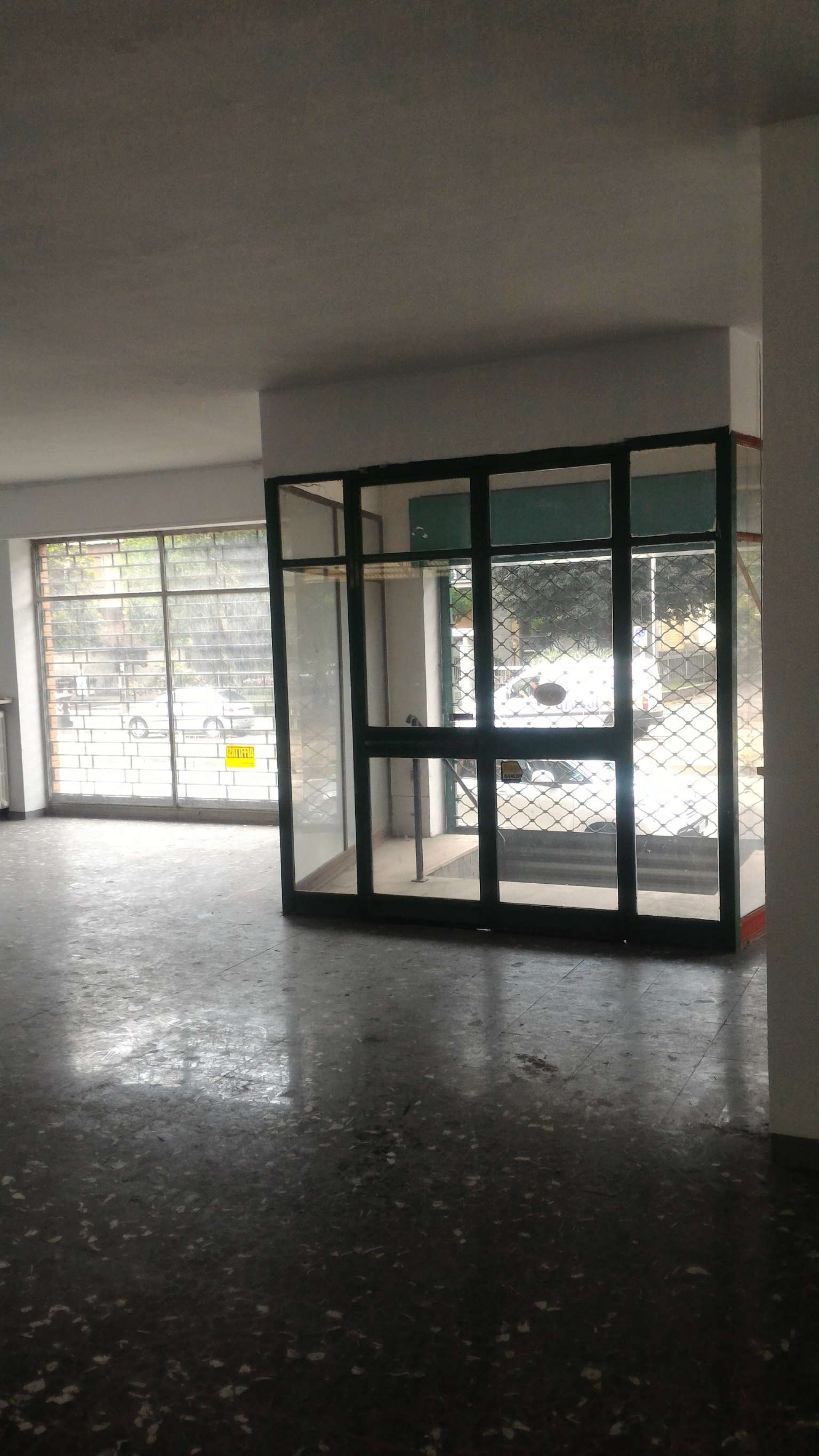 Negozio - Loc.Com. TORINO affitto  VANCHIGLIA strada san mauro Studio Immobiliare Be.Ca sas