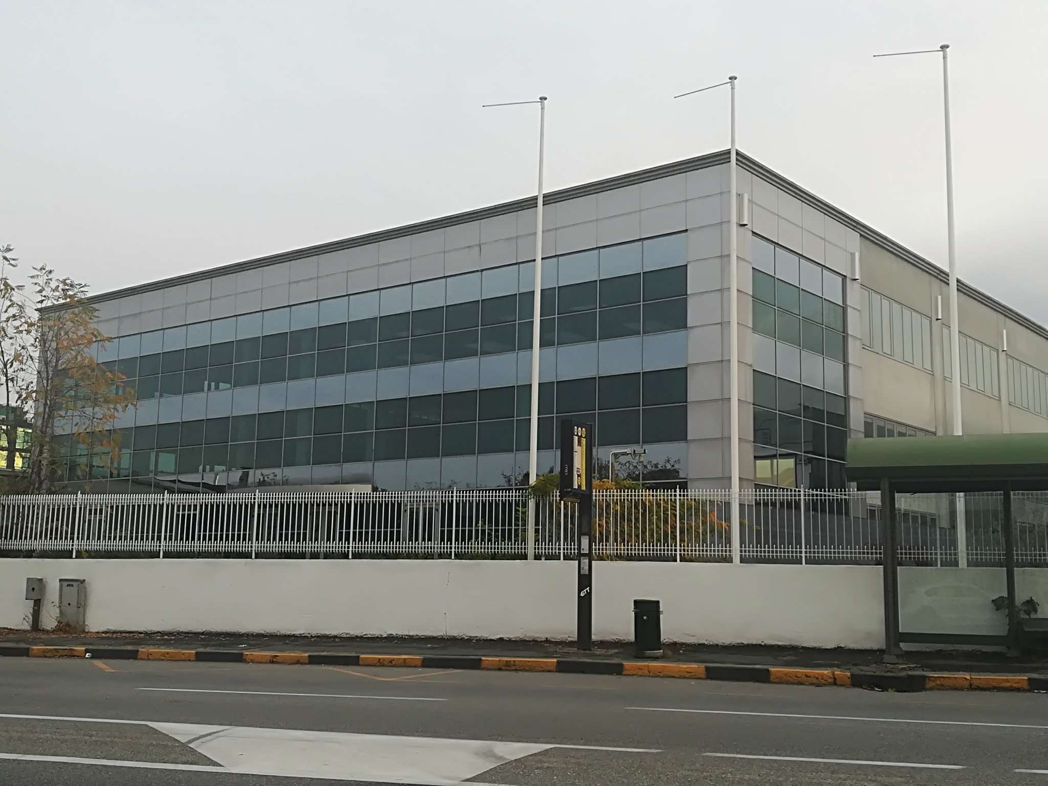 Negozio - Loc.Com. TORINO affitto  MADONNA DI CAMPAGNA Reiss Romoli Studio Immobiliare Be.Ca sas