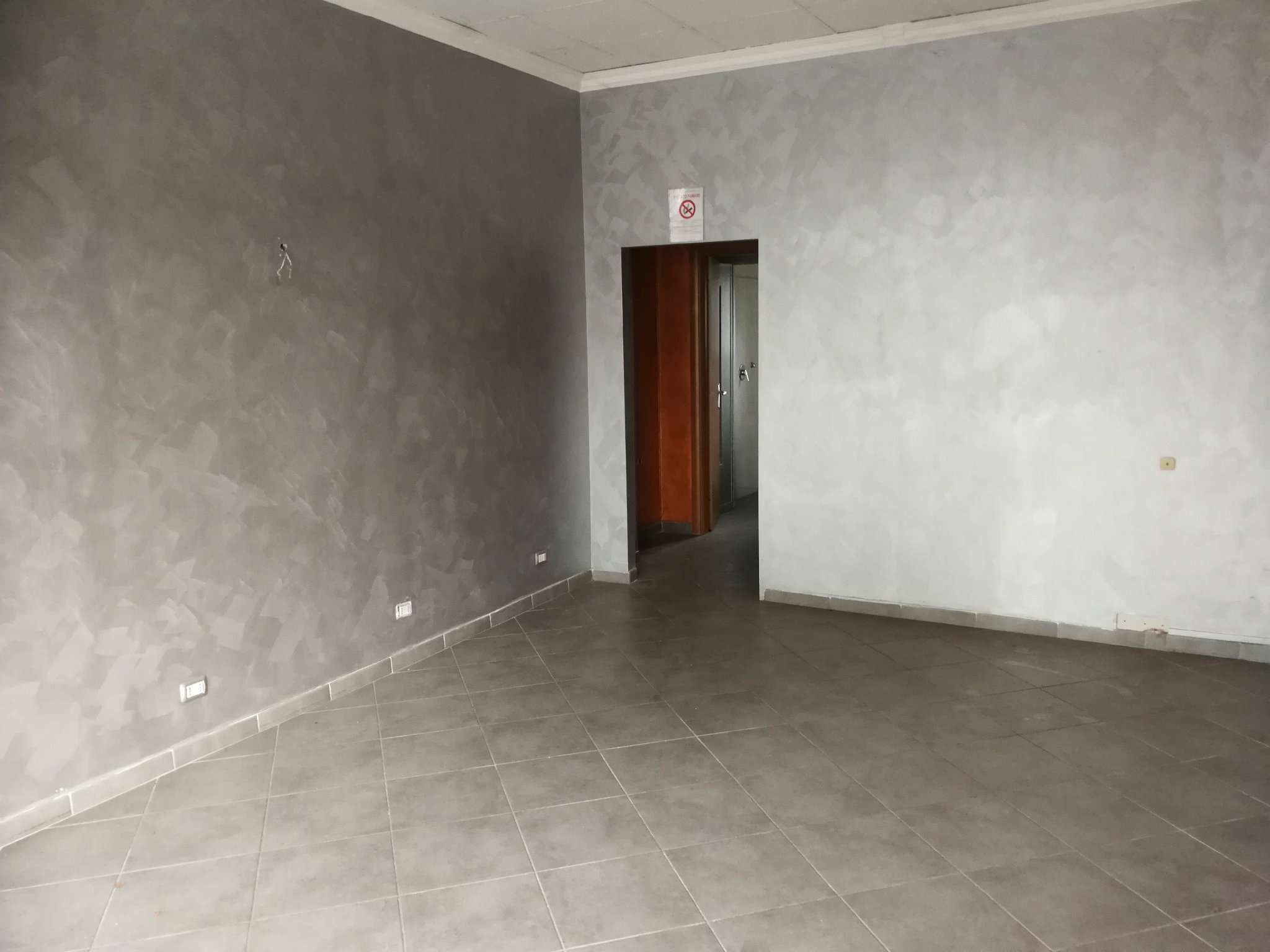 Negozio - Loc.Com. TORINO affitto  MIRAFIORI NORD unione sovietica Studio Immobiliare Be.Ca sas