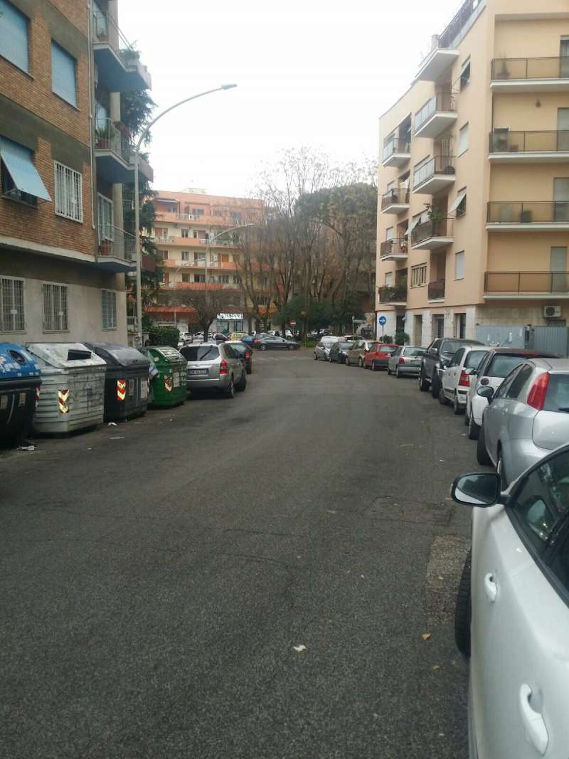 Negozio - Loc.Com. ROMA vendita  Appia antica Gian Leonardo Ceruso Di Porto Immobiliare