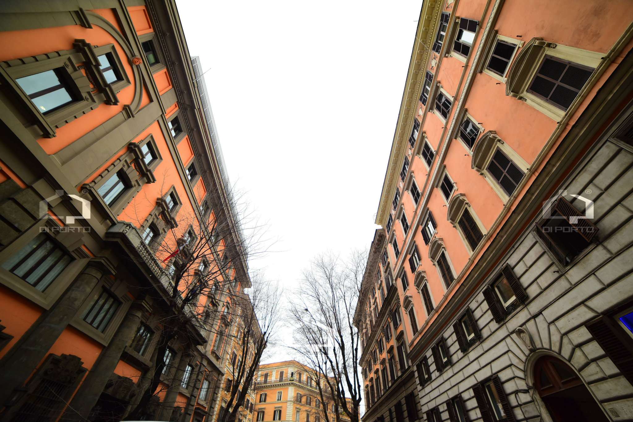 Negozio - Loc.Com. ROMA vendita  Centro storico Calabria Di Porto Immobiliare