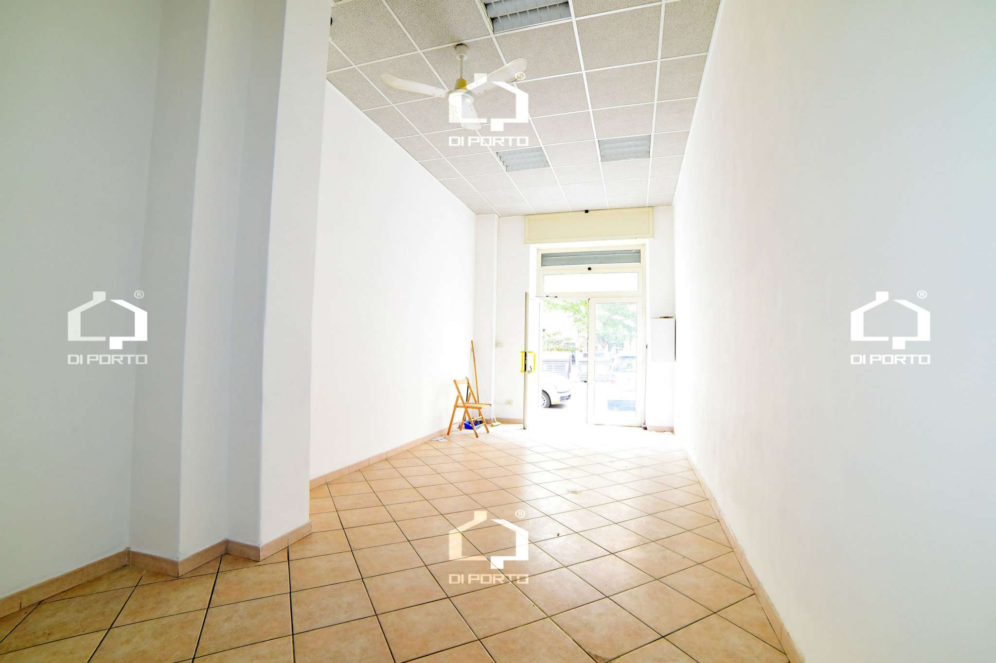Negozio - Loc.Com. ROMA vendita  COLLI ALBANI di Santa Maria Ausiliatrice Di Porto Immobiliare