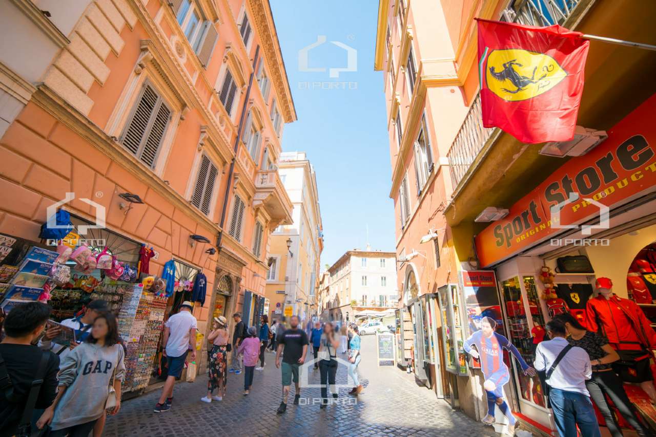 Negozio - Loc.Com. ROMA vendita  Centro storico scanderbeg Di Porto Immobiliare