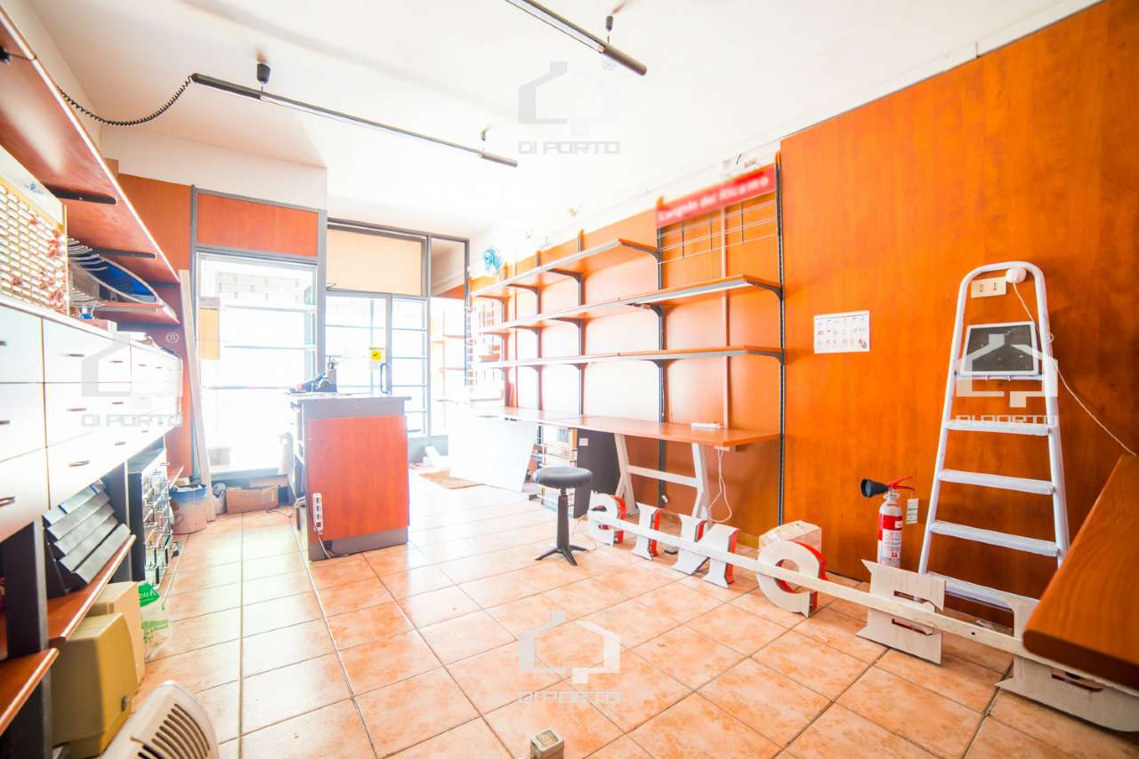Negozio - Loc.Com. ROMA vendita  GIANICOLENSE (XV MUN.) Gianicolense Di Porto Immobiliare