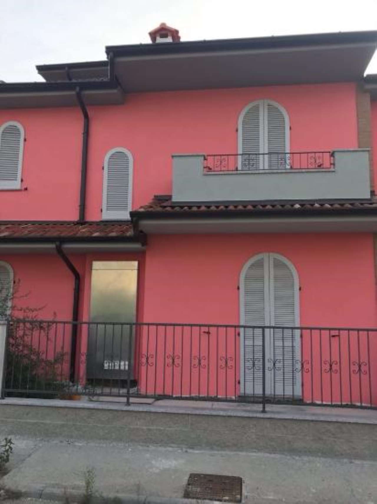 Villa Affiancata - Schiera SESTO ED UNITI vendita   Via Casanova del Morbasco IMMOBILIARE IL TORRAZZO