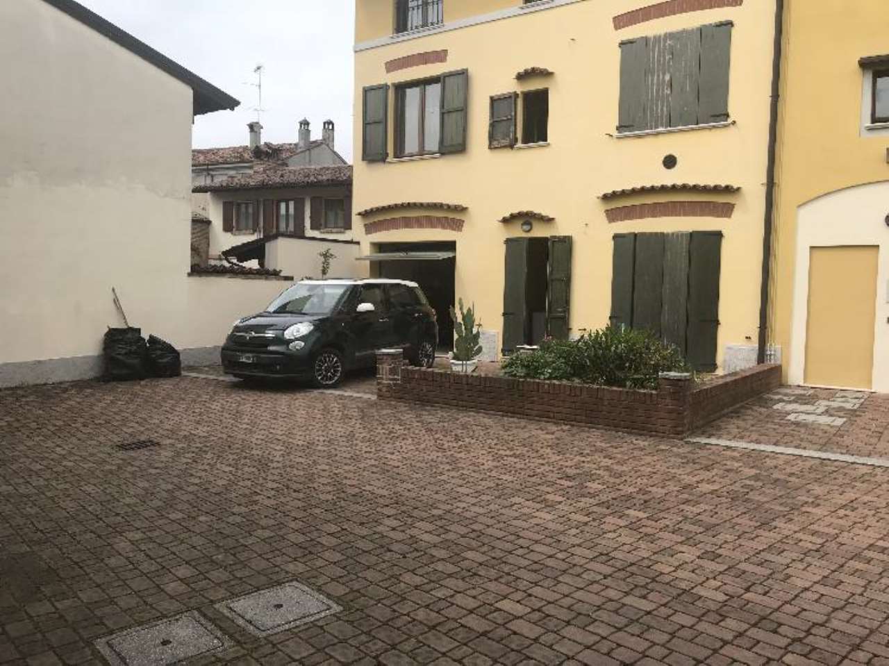 Appartamento CASTELVERDE vendita   Via Carducci IMMOBILIARE IL TORRAZZO