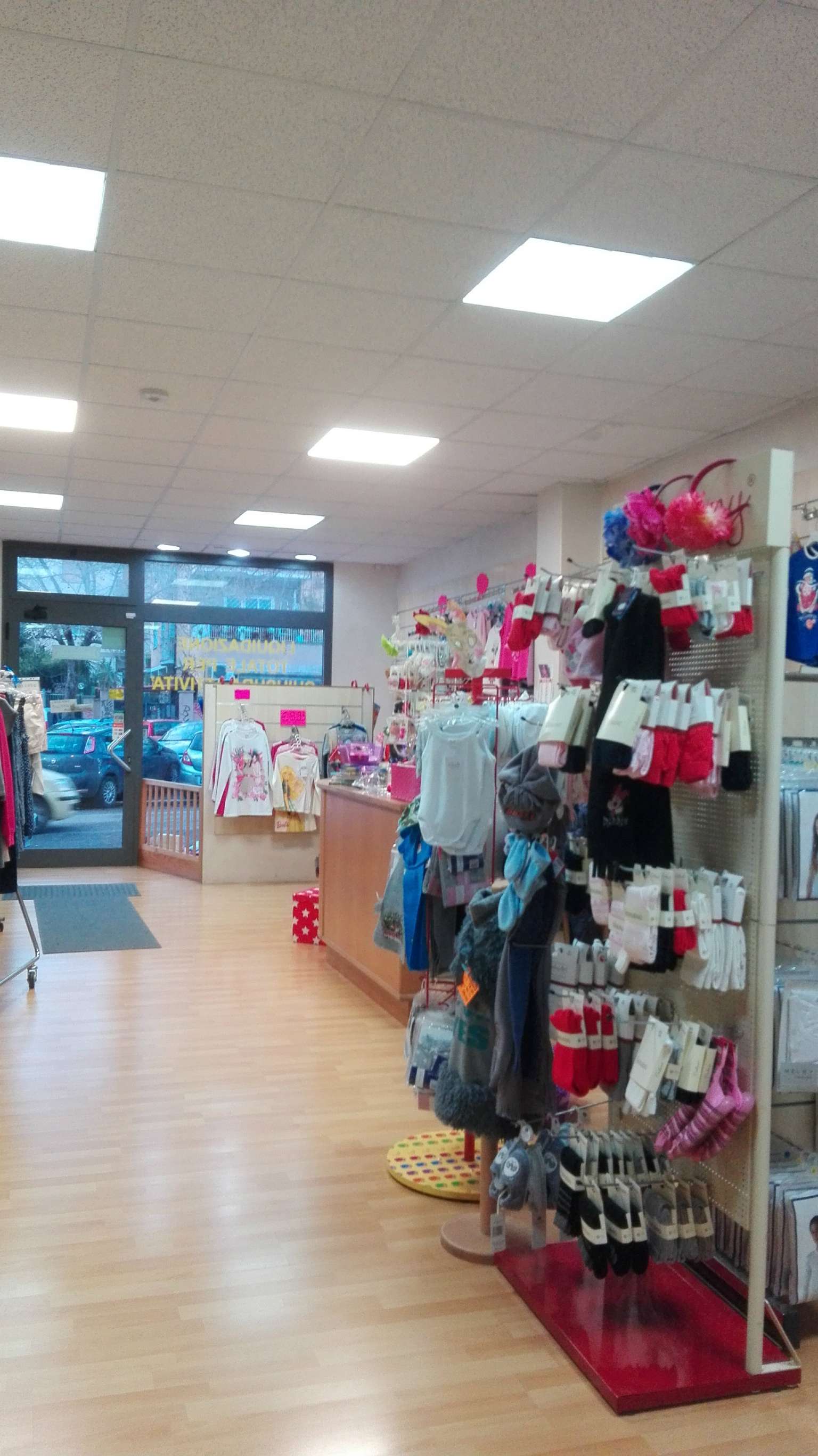 Negozio - Loc.Com. ROMA affitto  PRENESTINO - CENTOCELLE  via federico del pino Case Città Roma