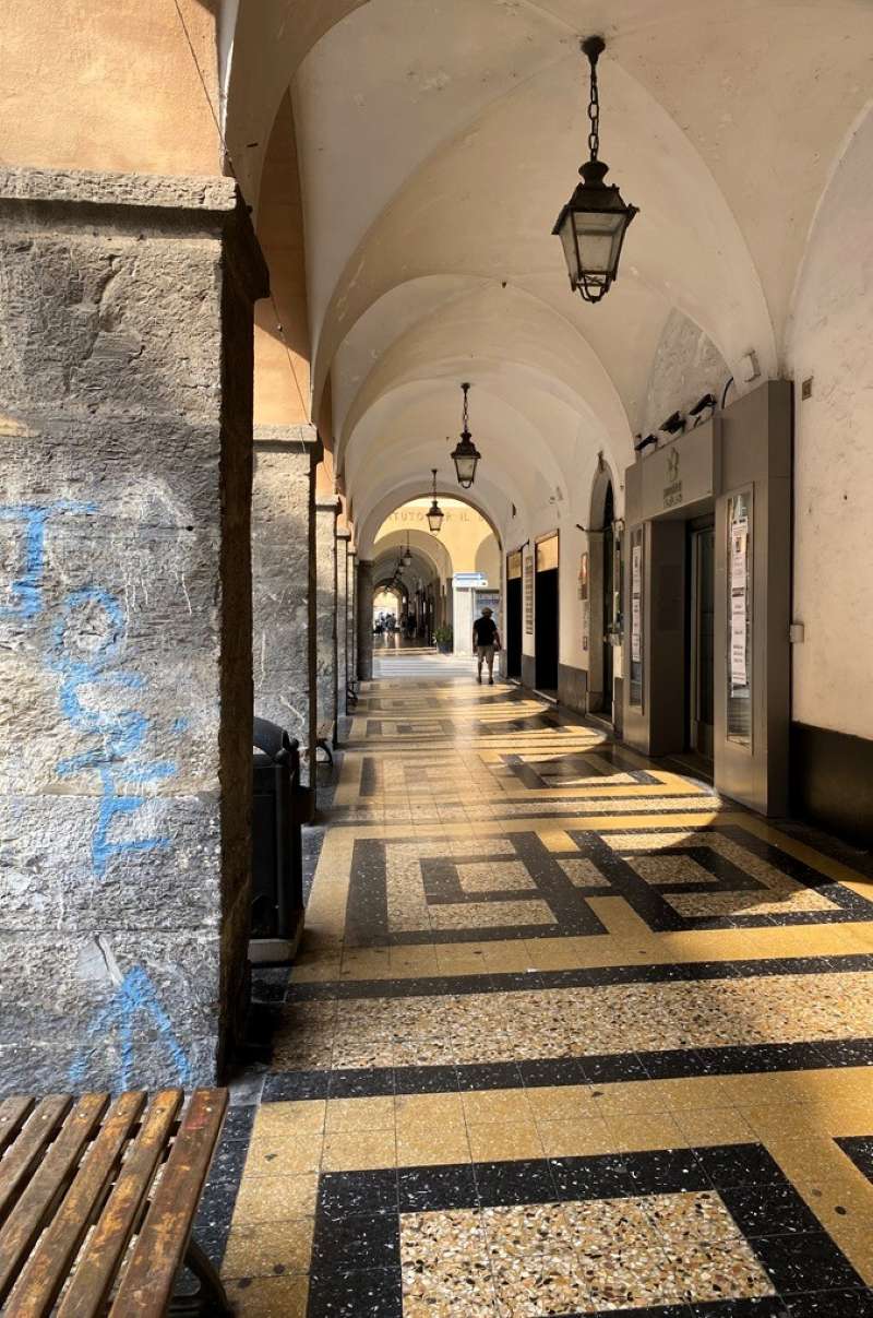 Chiavari Affitto NEGOZI