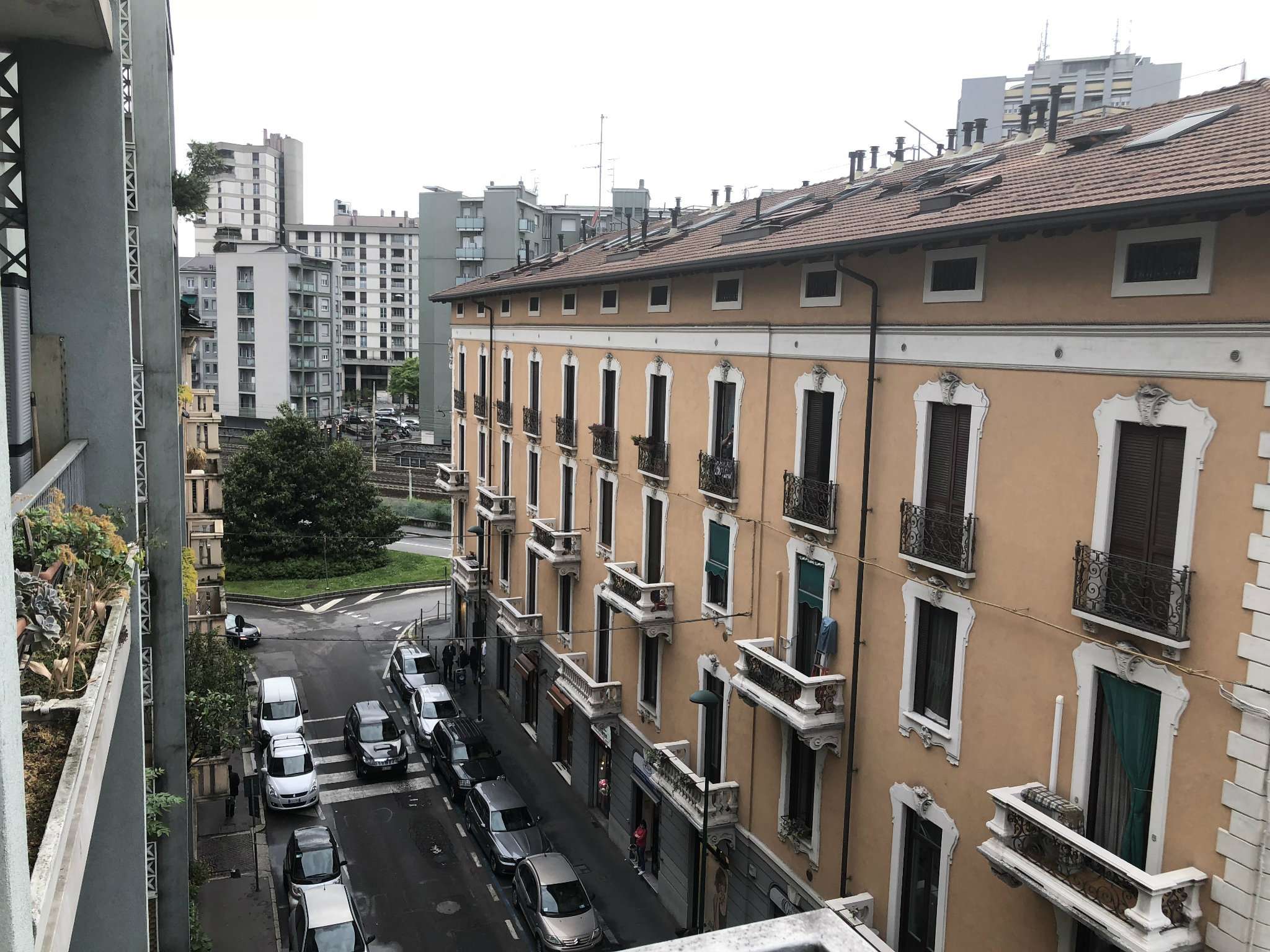  sesto san giovanni affitto quart:  istituto ambrosiano immobiliare