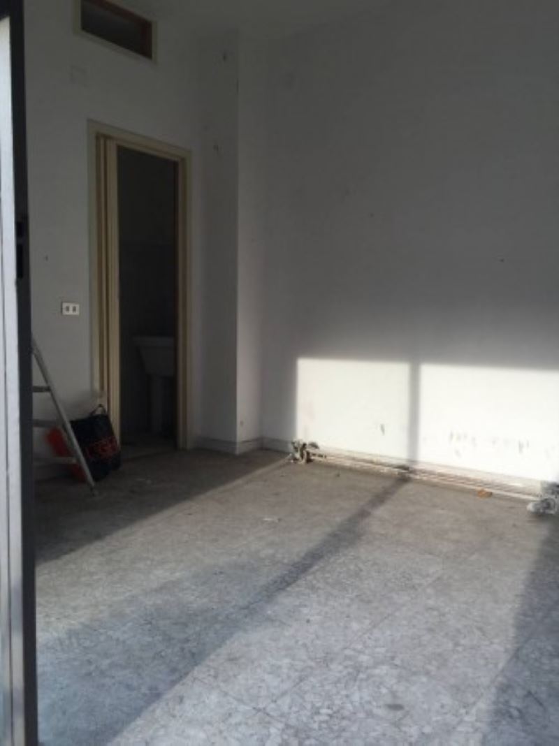 Negozio - Loc.Com. NAPOLI vendita  Foria Moiariello LVXVRY HOME