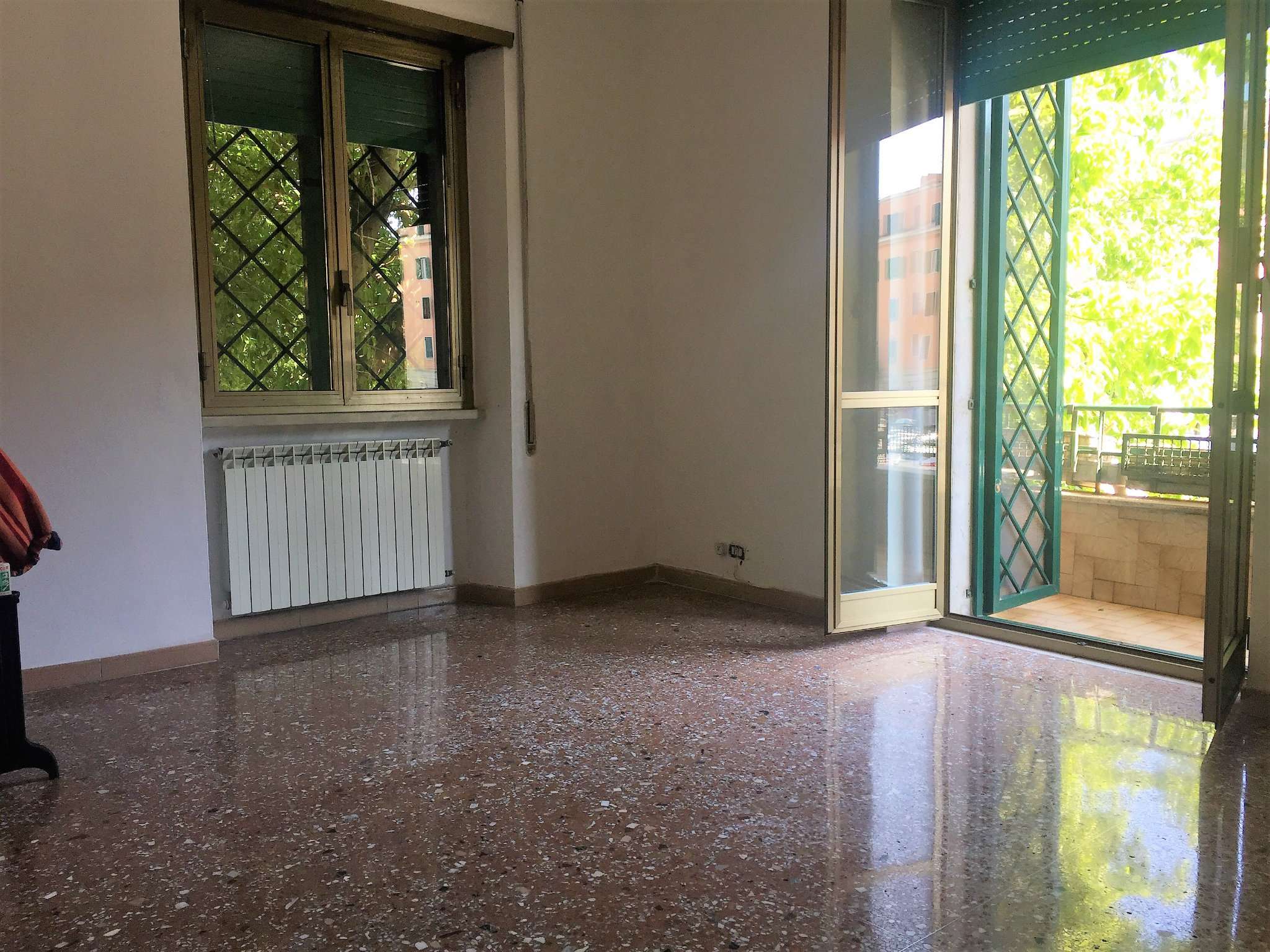 Appartamento ROMA vendita  TUSCOLANO (VI MUN.) Via degli Opimiani Stimacasa - Cinecitta'