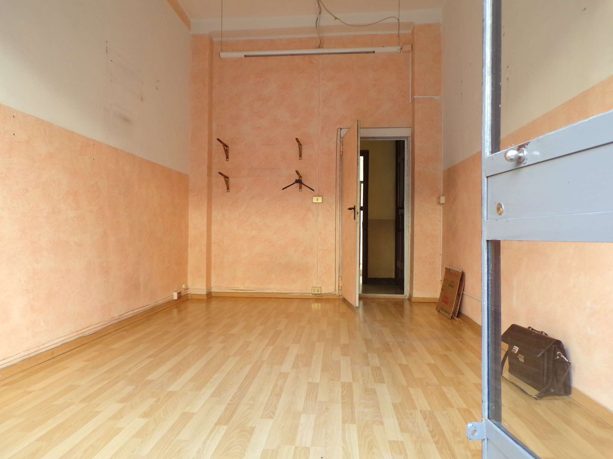 Negozio - Loc.Com. TORINO vendita  PARELLA belli Immobiliare Cenisia Sas