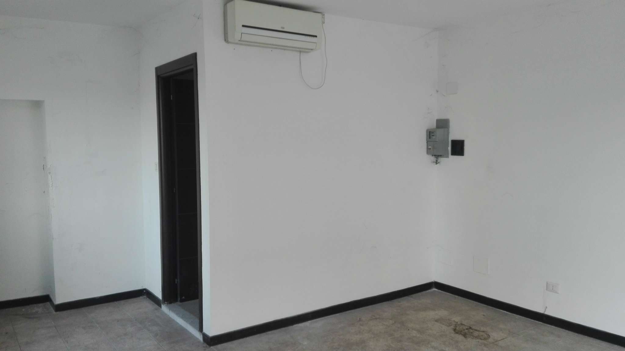 Negozio - Loc.Com. TORINO affitto  FALCHERA Vercelli Sky House Srl