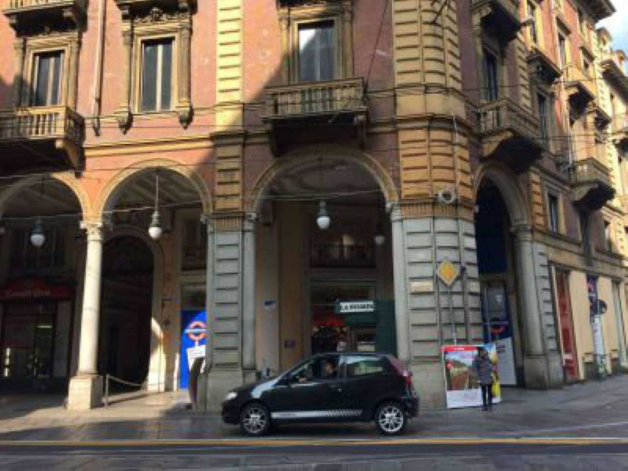 Negozio - Loc.Com. TORINO vendita  CENTRO  Sky House Srl