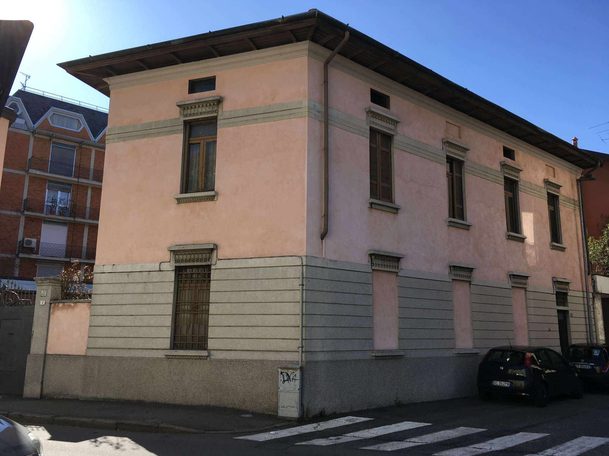 Stabile intero - Palazzo BUSTO ARSIZIO vendita   Marconi IMMOBILIARE MAMELI 24 srl