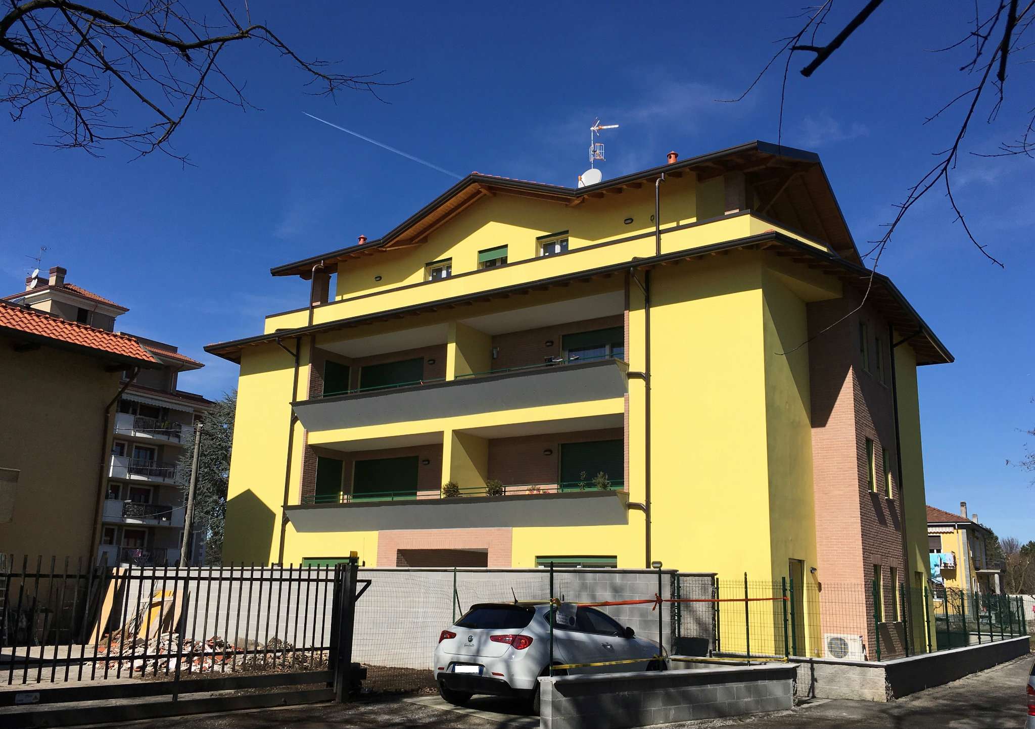 Appartamento BUSTO ARSIZIO vendita   Piermarini angolo Via Brughiera IMMOBILIARE MAMELI 24 srl