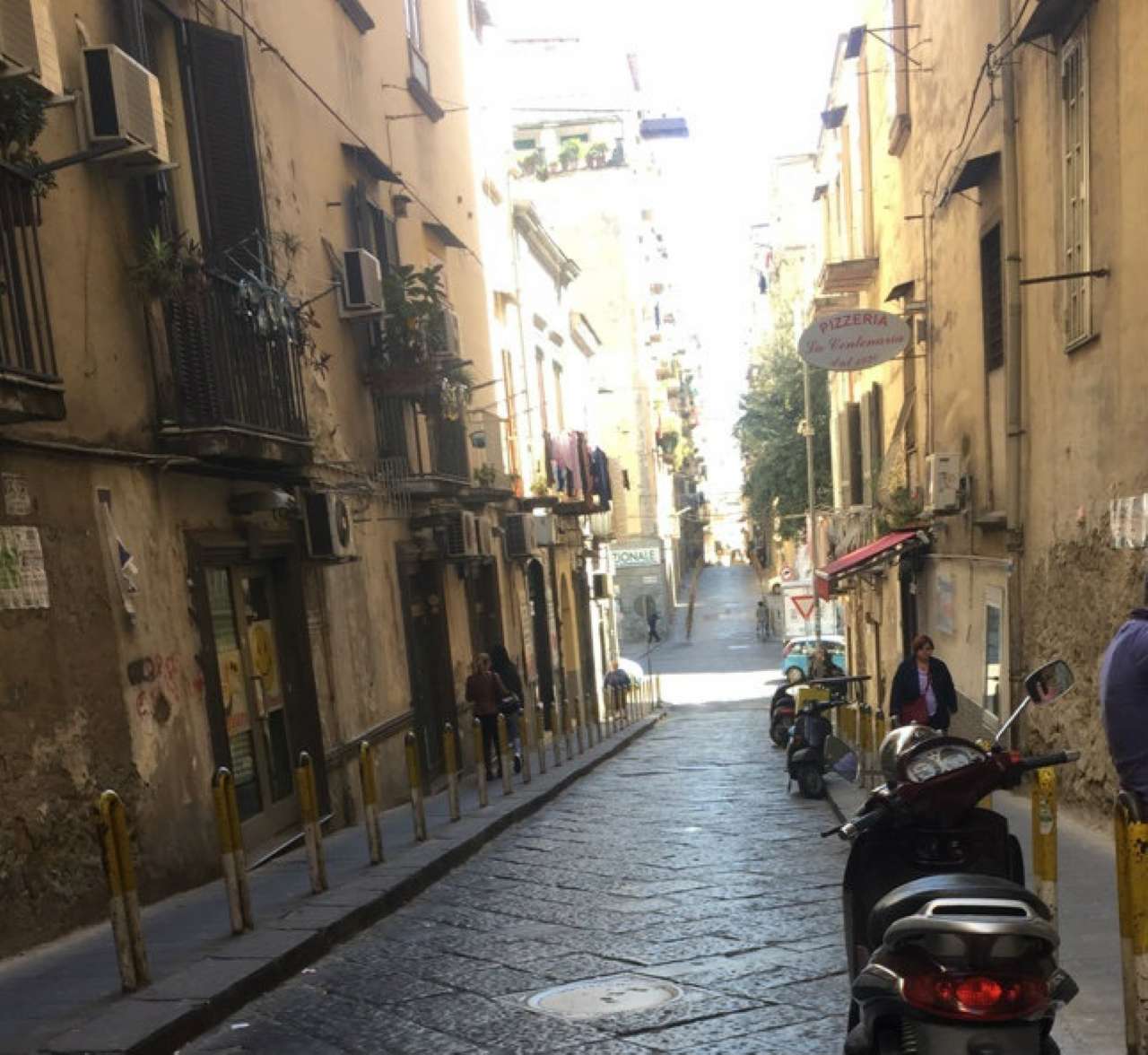  napoli vendita quart: materdei 2p immobiliare