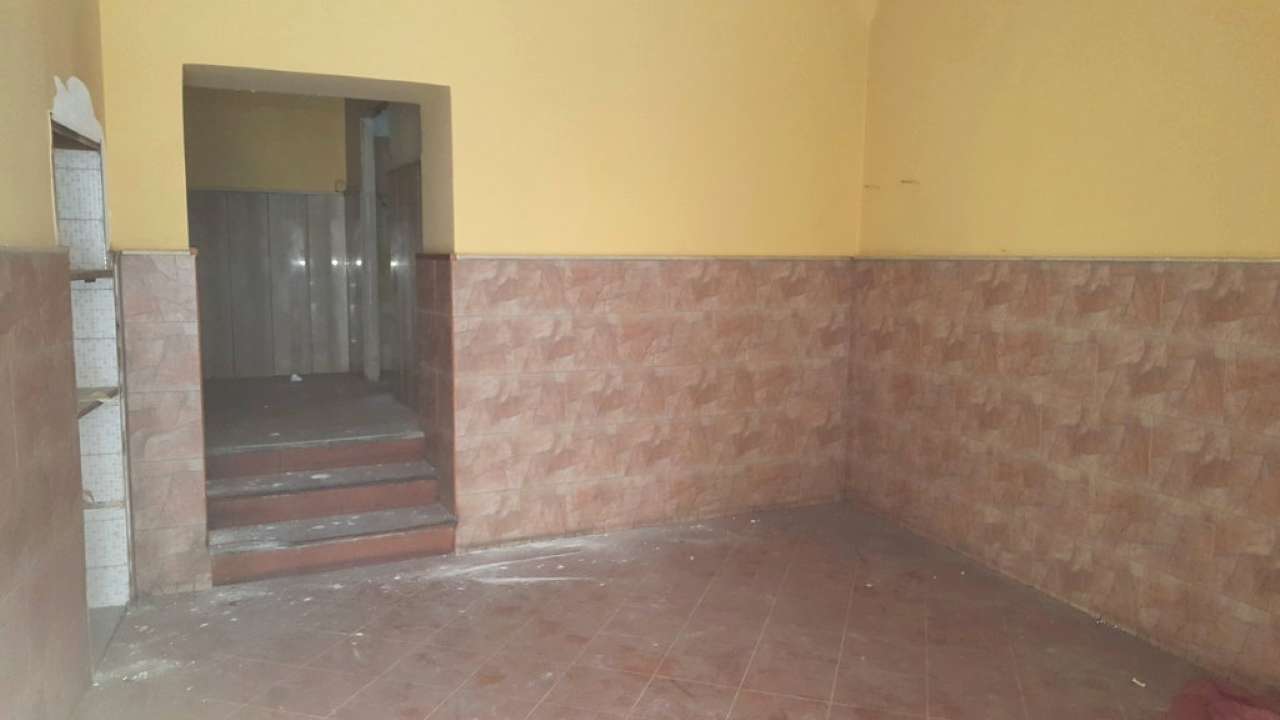 Negozio - Loc.Com. NAPOLI affitto  Materdei Via Matteo Renato Imbriani 2P immobiliare