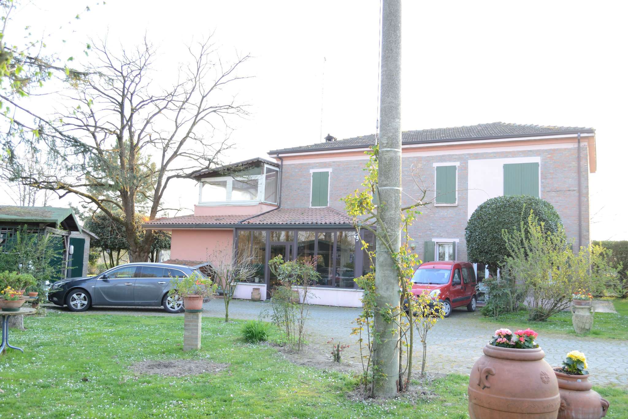 Villa Trifamiliare ARGENTA vendita    Agescom