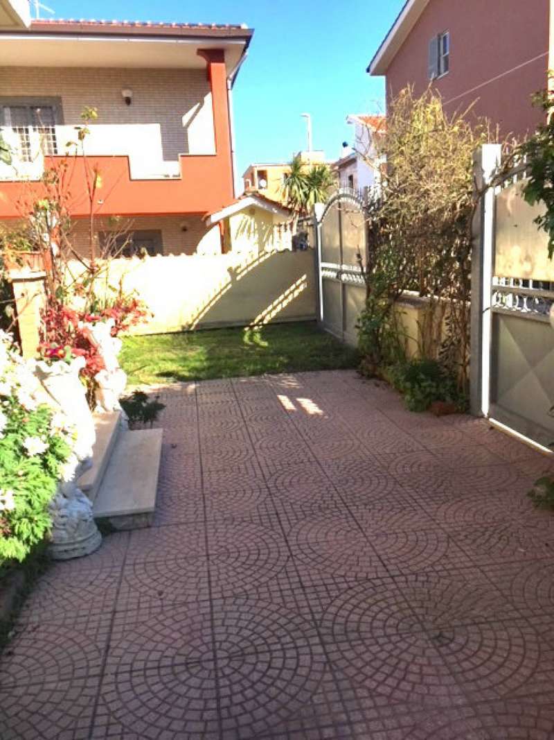 Villa Bifamiliare ROMA vendita  LIDO DI OSTIA LEVANTE Punta Licosa Zucchetti RE Ostia Srl