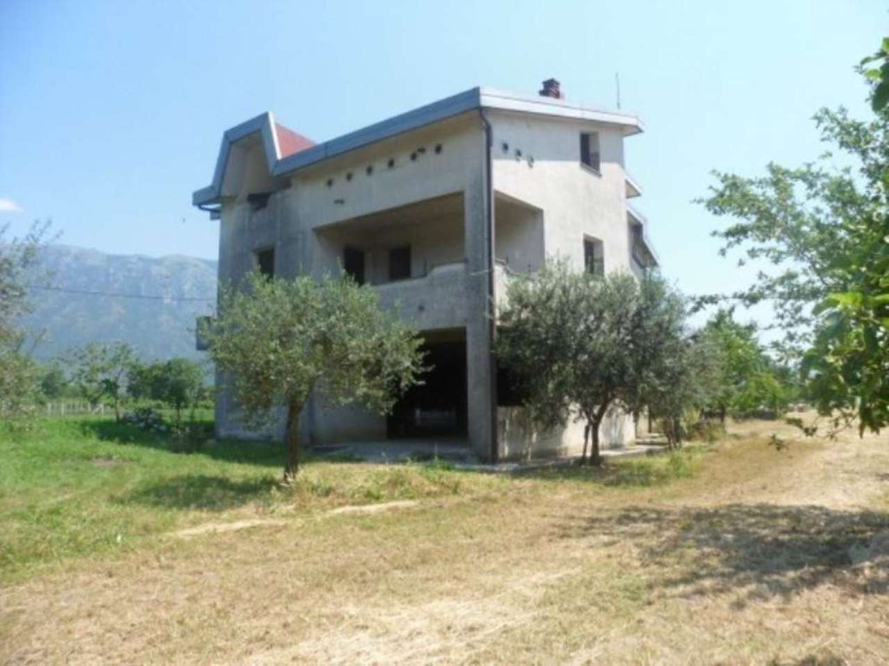 Villa Unifamiliare - Indipendente AIROLA vendita   Provinciale A.M. MEDIOCASA S.R.L.