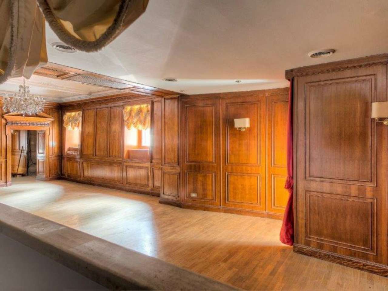 Negozio - Loc.Com. ROMA vendita  Centro storico LUDOVISI Link Immobiliare