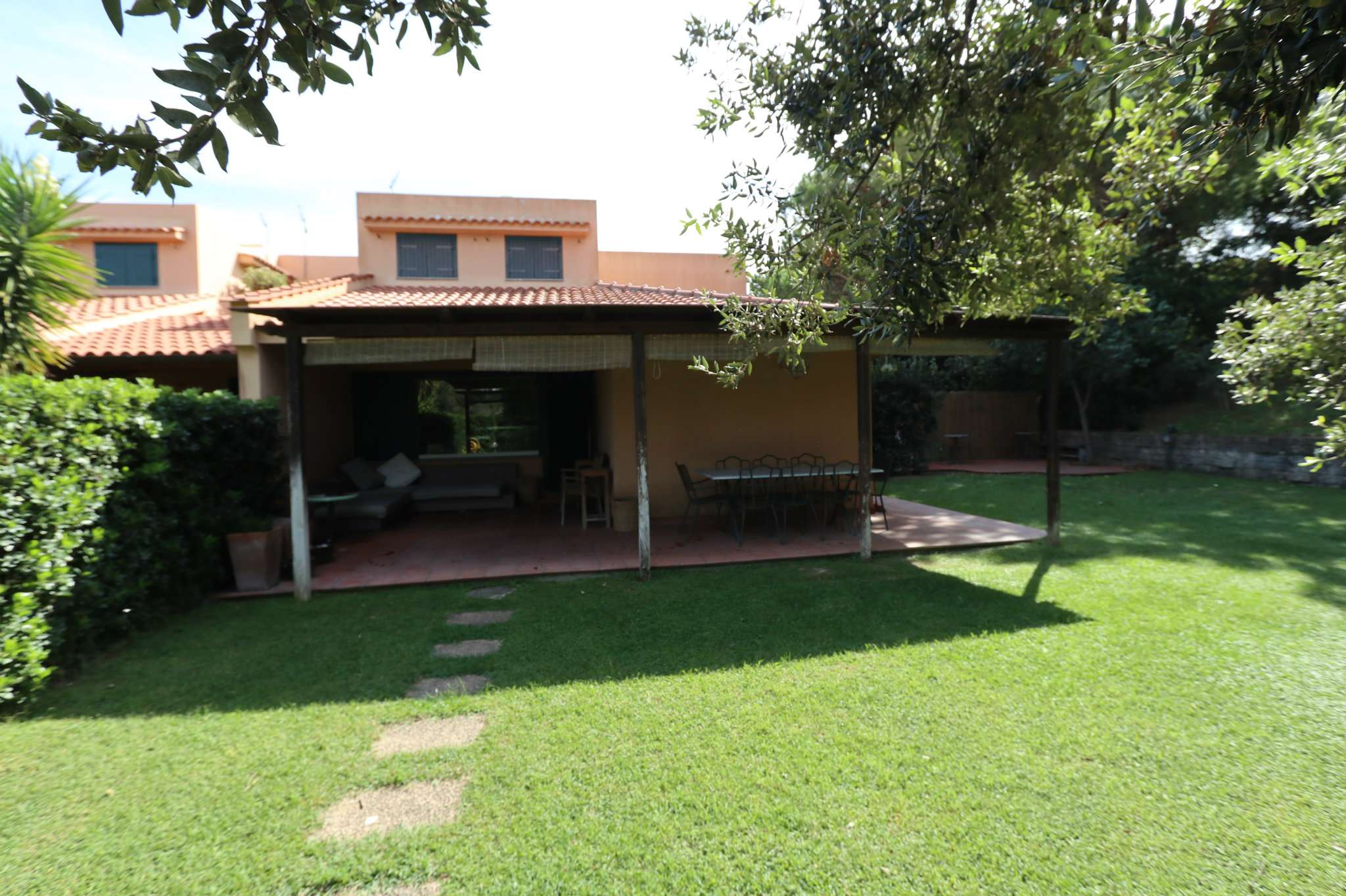  montalto di castro vendita quart:  link immobiliare