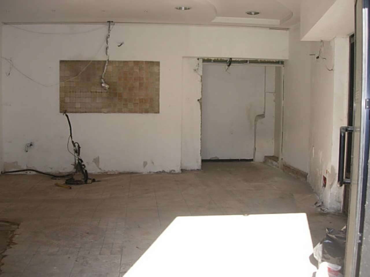 Negozio - Loc.Com. ROMA vendita  LAURENTINA luigi lilio Link Immobiliare