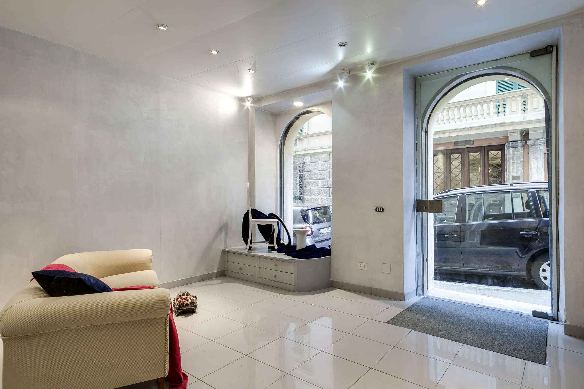Negozio - Loc.Com. ROMA vendita  Centro storico Gregoriana Link Immobiliare