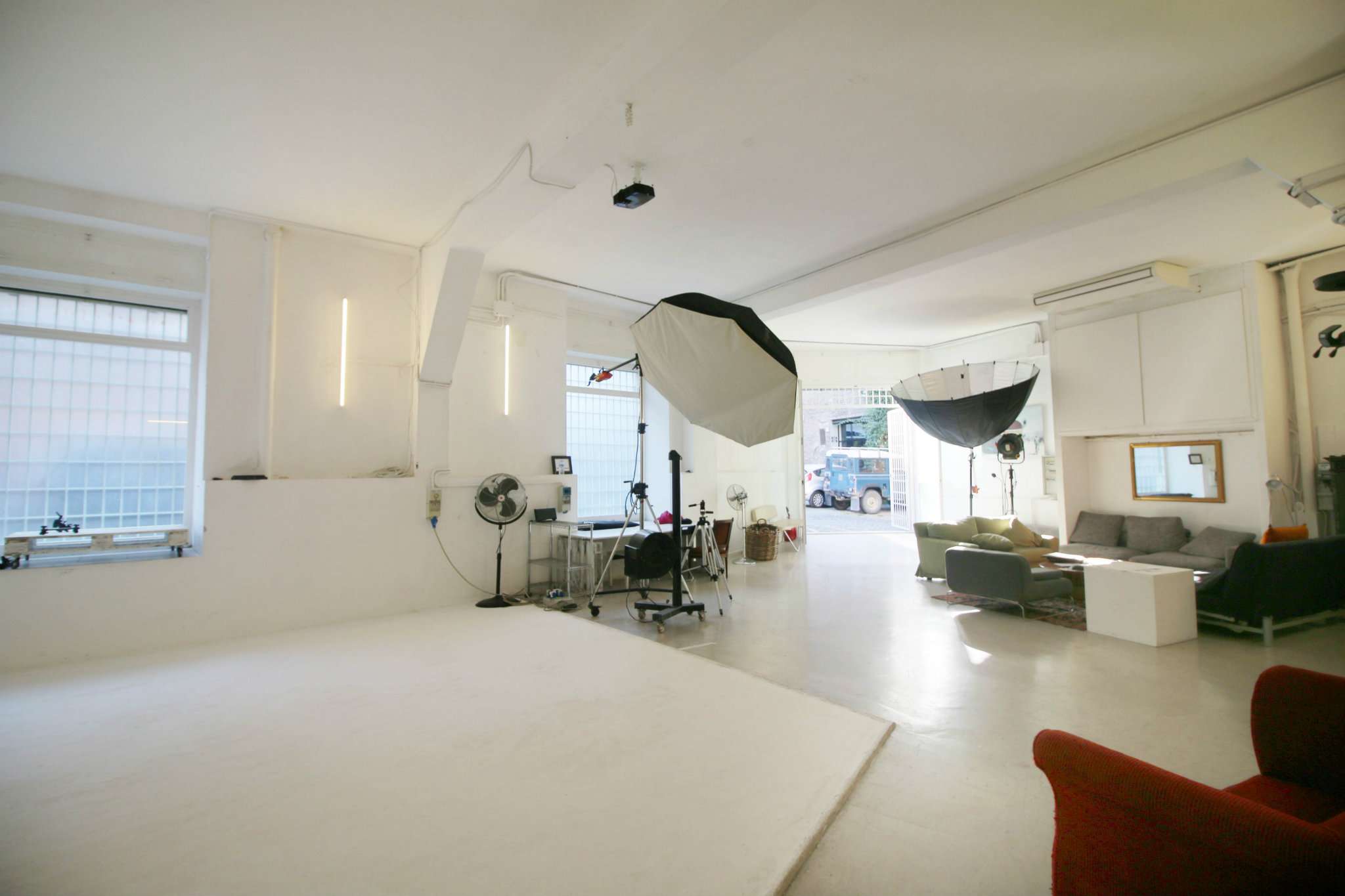 Negozio - Loc.Com. ROMA vendita  TRASTEVERE  della Paglia Link Immobiliare