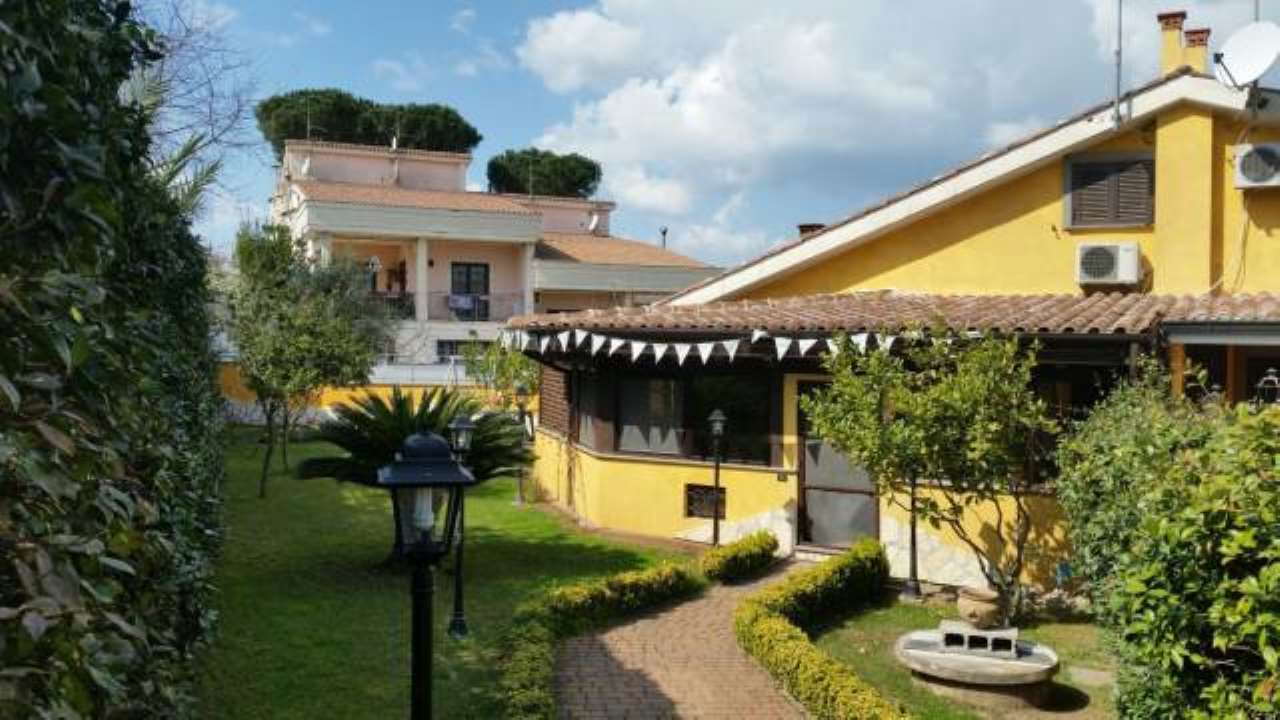 Villa ROMA vendita  AEROPORTO DI CIAMPINO (ZONA DELLA XI MUN.)  Carife Link Immobiliare