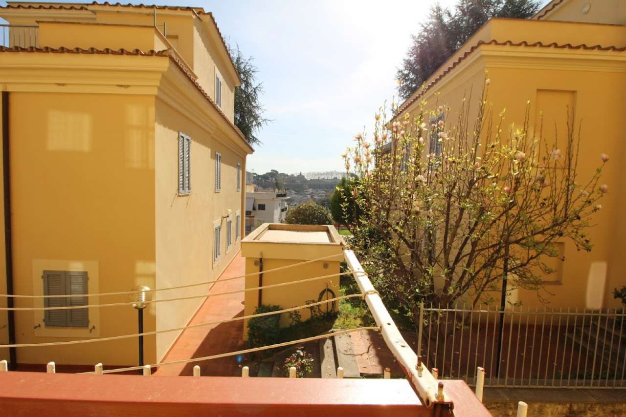 Appartamento ROMA affitto  Centro storico Monte del Gallo Link Immobiliare