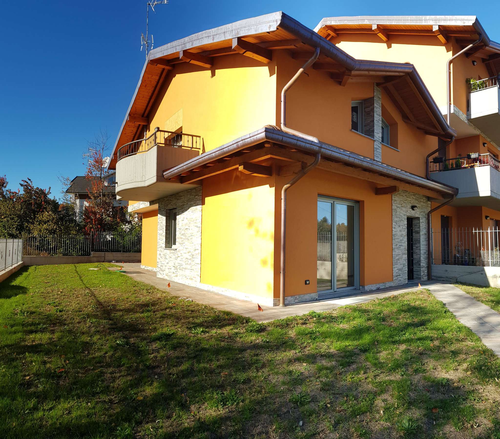 Villa MARNATE vendita   Lombardia GREEN CASA TEAM