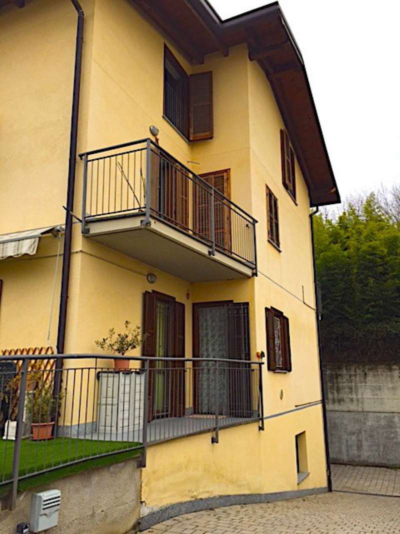 Appartamento CAIRATE vendita   Tesoreggio Civis Immobiliare snc