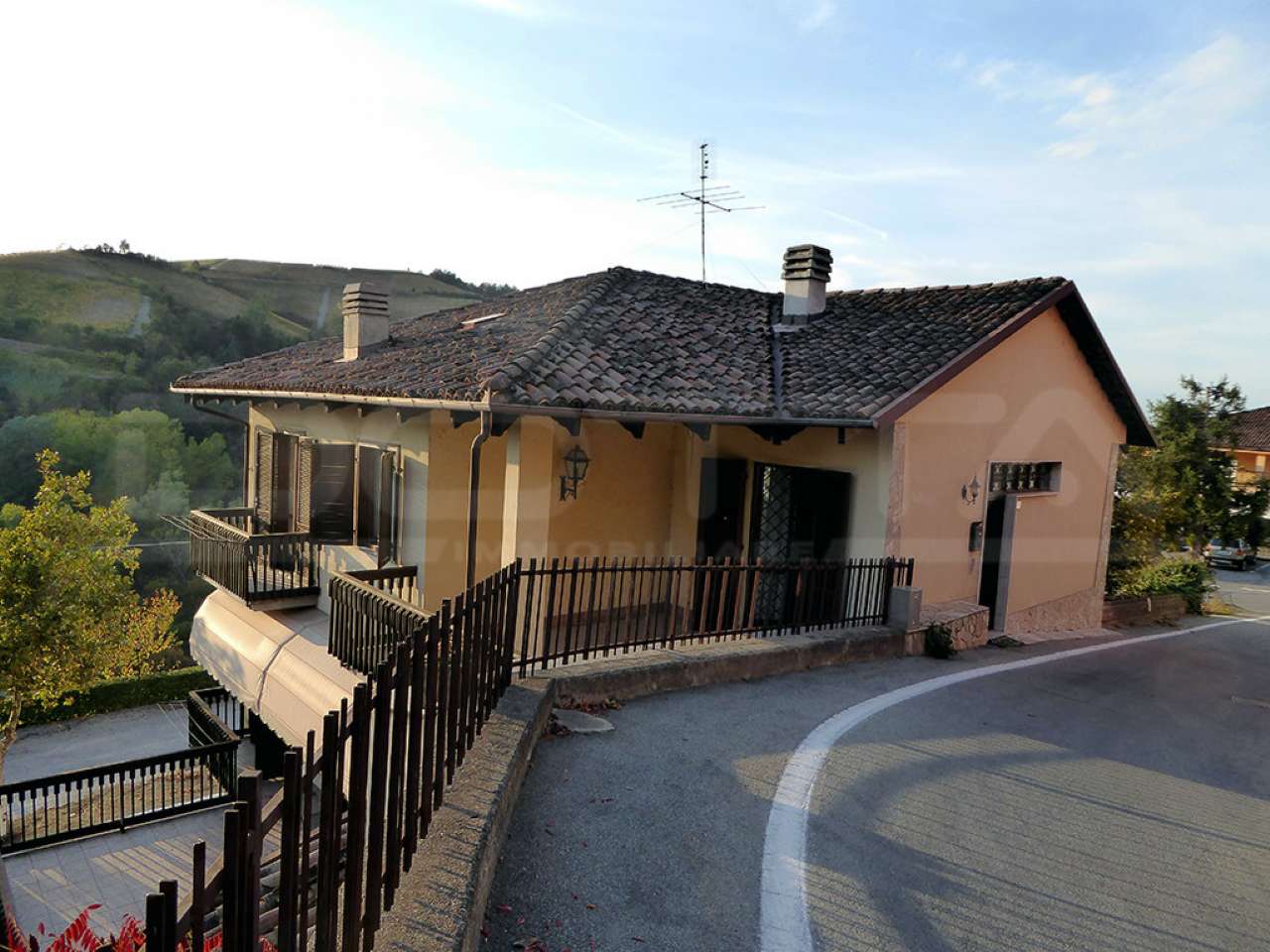 Villa Unifamiliare - Indipendente SINIO vendita   Piazza Marconi Dotta Immobiliare