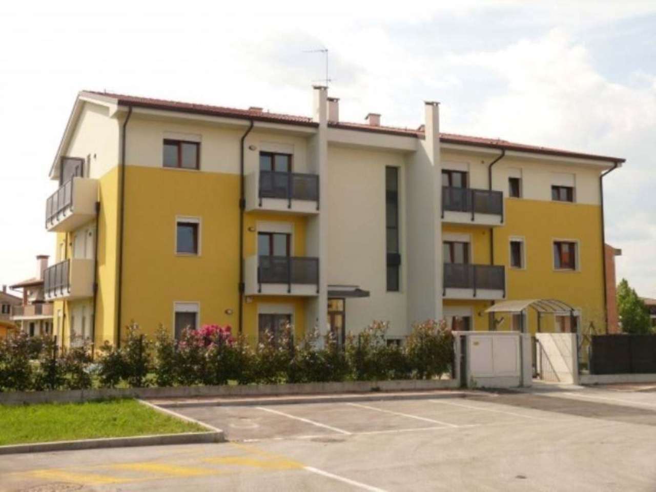  monastier di treviso vendita quart:  consorzio di cooperative edilizie cerv