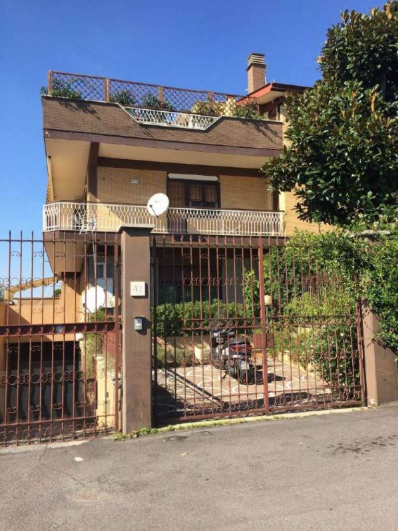 Appartamento ROMA vendita  VILLA VERDE di Rocca Forzata Itaco re srl