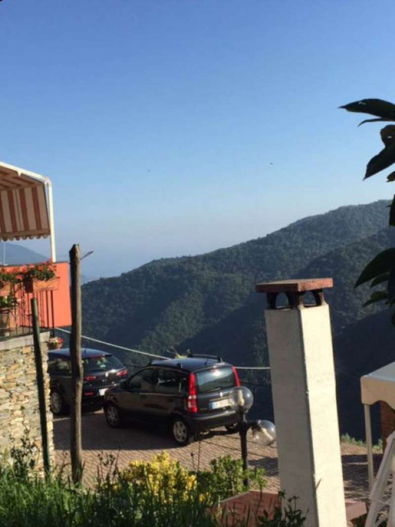  avegno vendita quart:  agenzia immobiliare memmo di maisano domenico