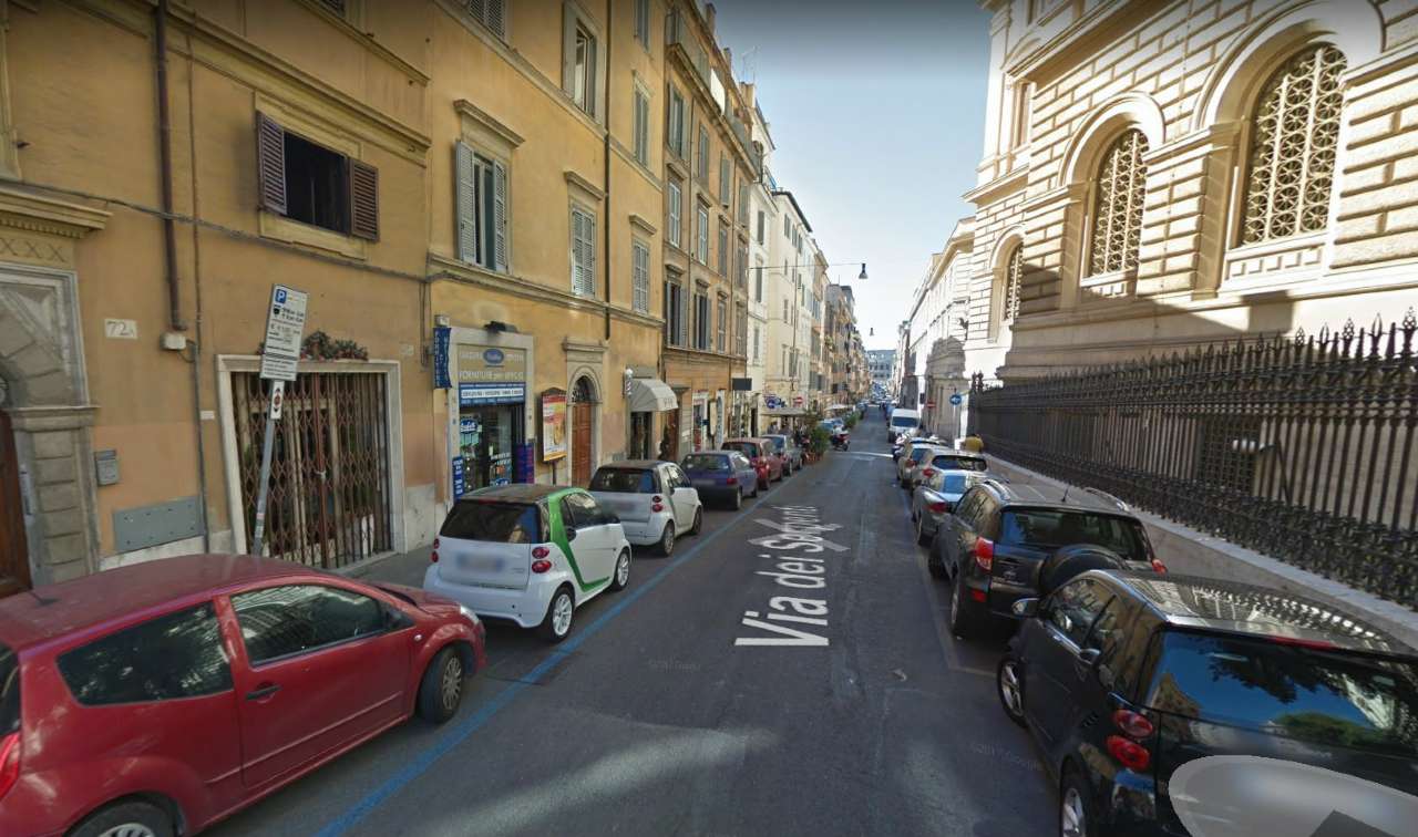 Appartamento ROMA affitto  Centro storico Via dei Serpenti Con Te Immobiliare