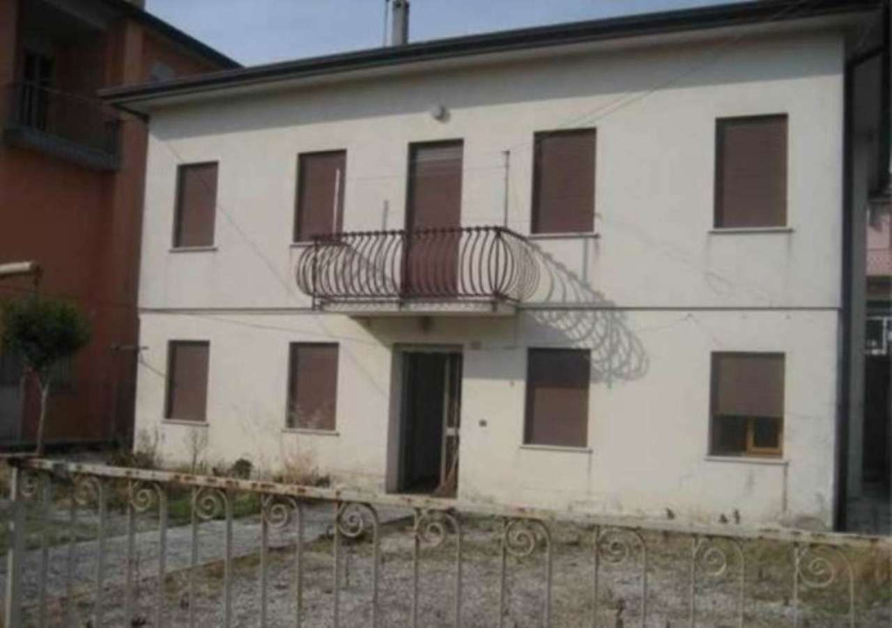 Villa Unifamiliare - Indipendente DOLO vendita   Casa Indipendente in vendita Sambruson centro, Dolo Casa Gialla srl