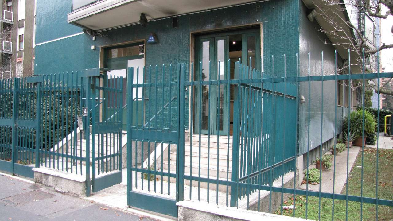 Negozio - Loc.Com. MILANO vendita    UNIONE DI BANCHE ITALIANE S.P.A.