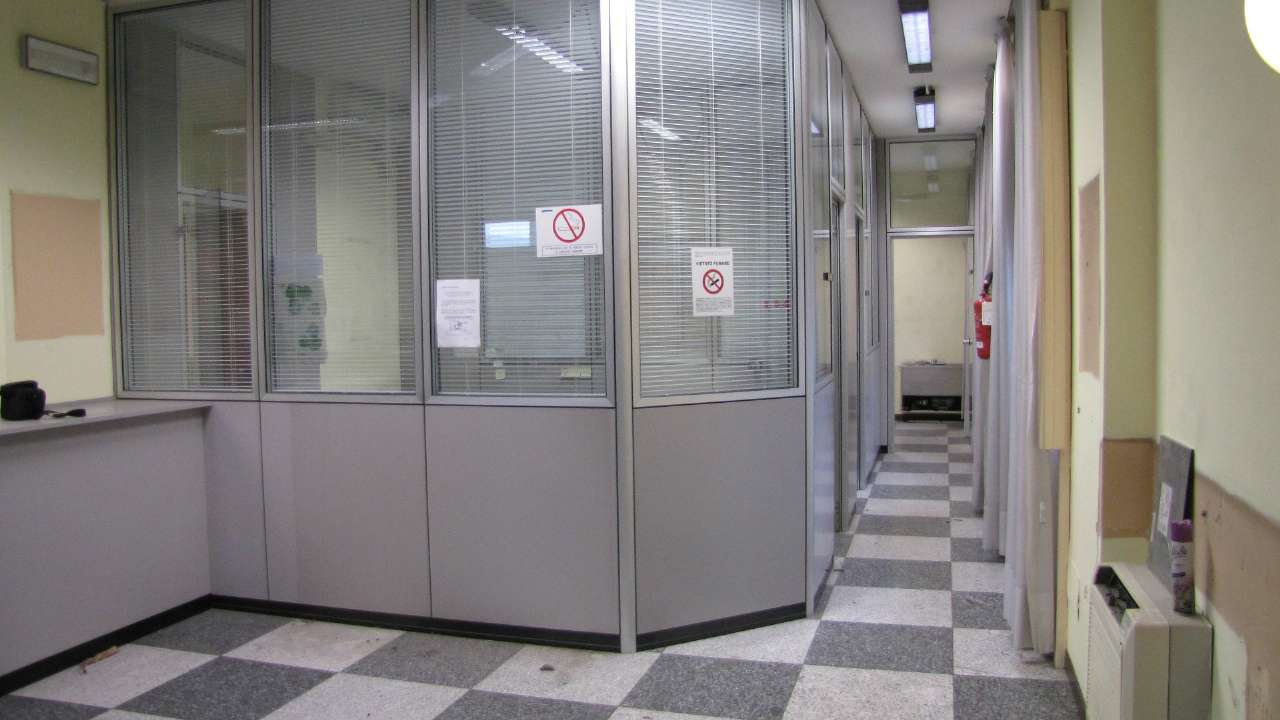 Negozio - Loc.Com. MILANO vendita    UNIONE DI BANCHE ITALIANE S.P.A.